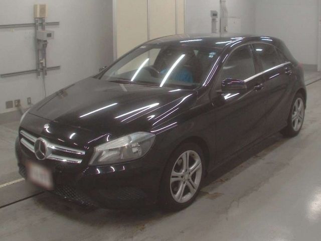 10077 Mercedes benz A class 176042 2013 г. (CAA Tokyo)